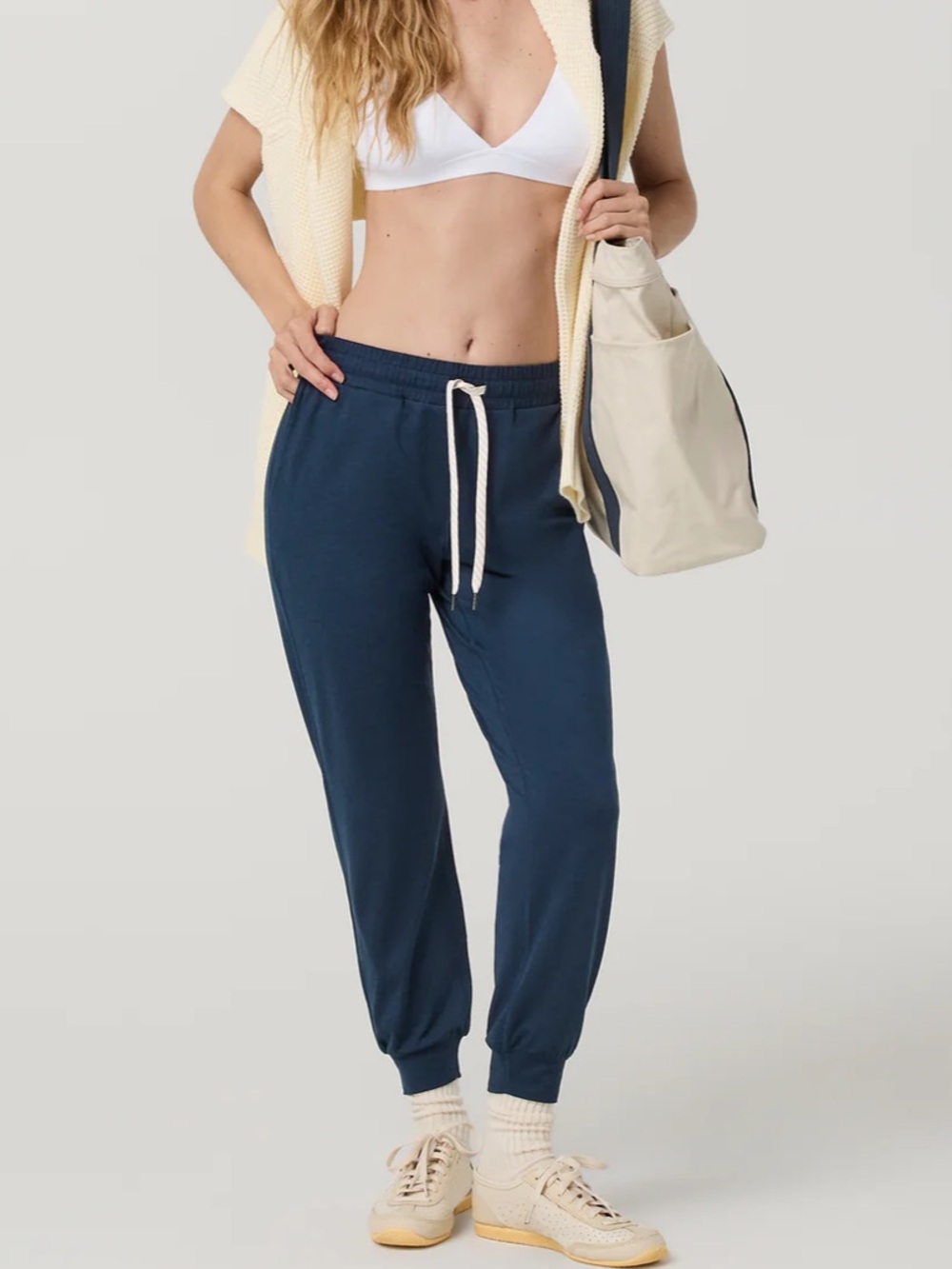 Vuori Daily Jogger in Blue Coast Heather size Small